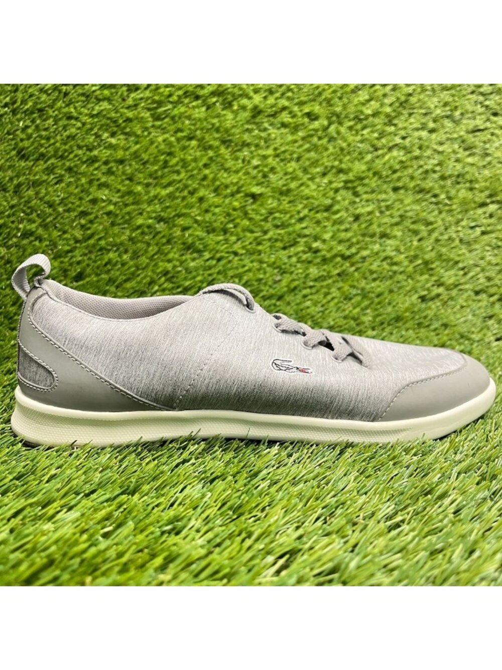 Lacoste Avenir Womens Size 7 Gray Athletic Running Walking Shoes Sneakers